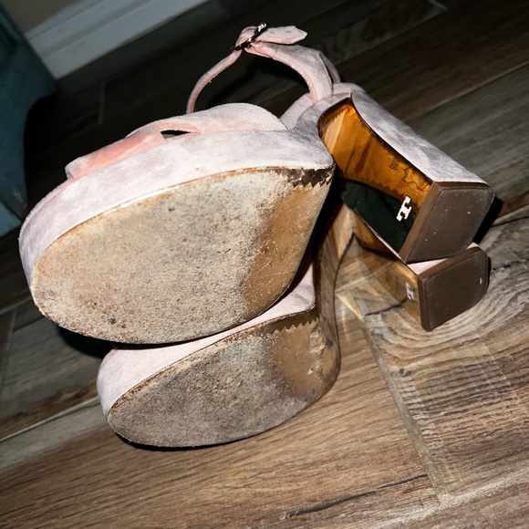 Tory Burch Loretta Velvet Slingback - Picture 6 of 6